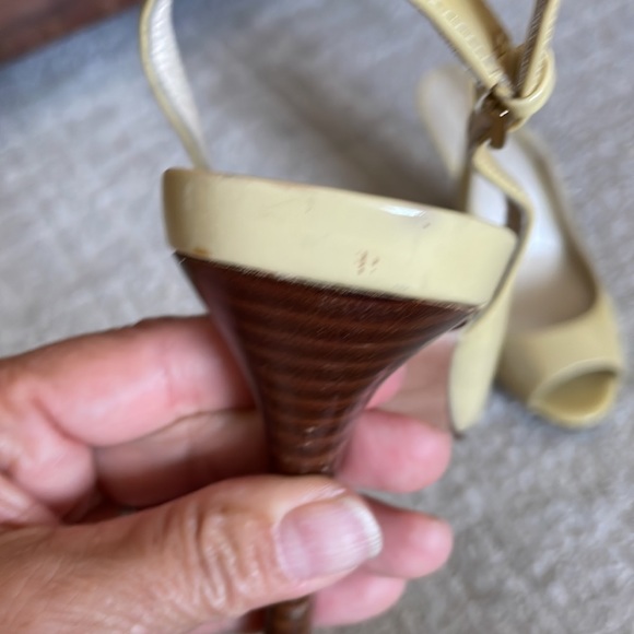 Cole Haan Nike Air Patent Leather Peep-Toe Sling-backs, Pale Yellow, size 6 - Picture 11 of 11